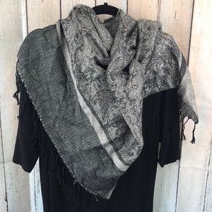 Black and Silver Pashmina Scarf 🧣